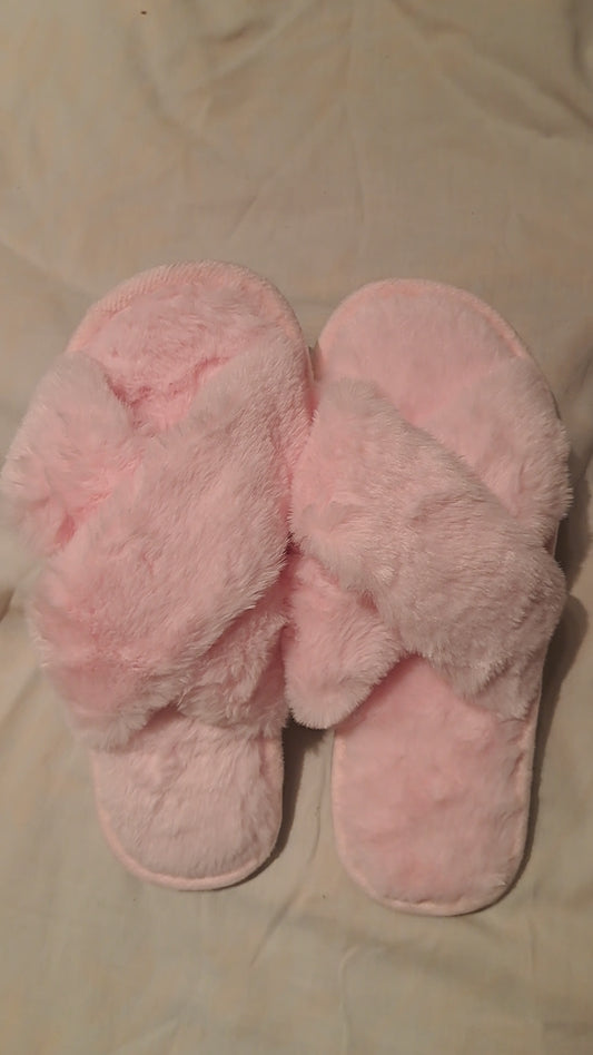 Women Pink Plush Slippers